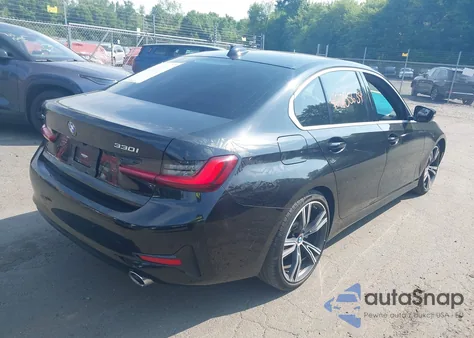 2022 BMW 330I xDrive z USA, uszkodzony, nr VIN 3MW5R7J01N8C49856